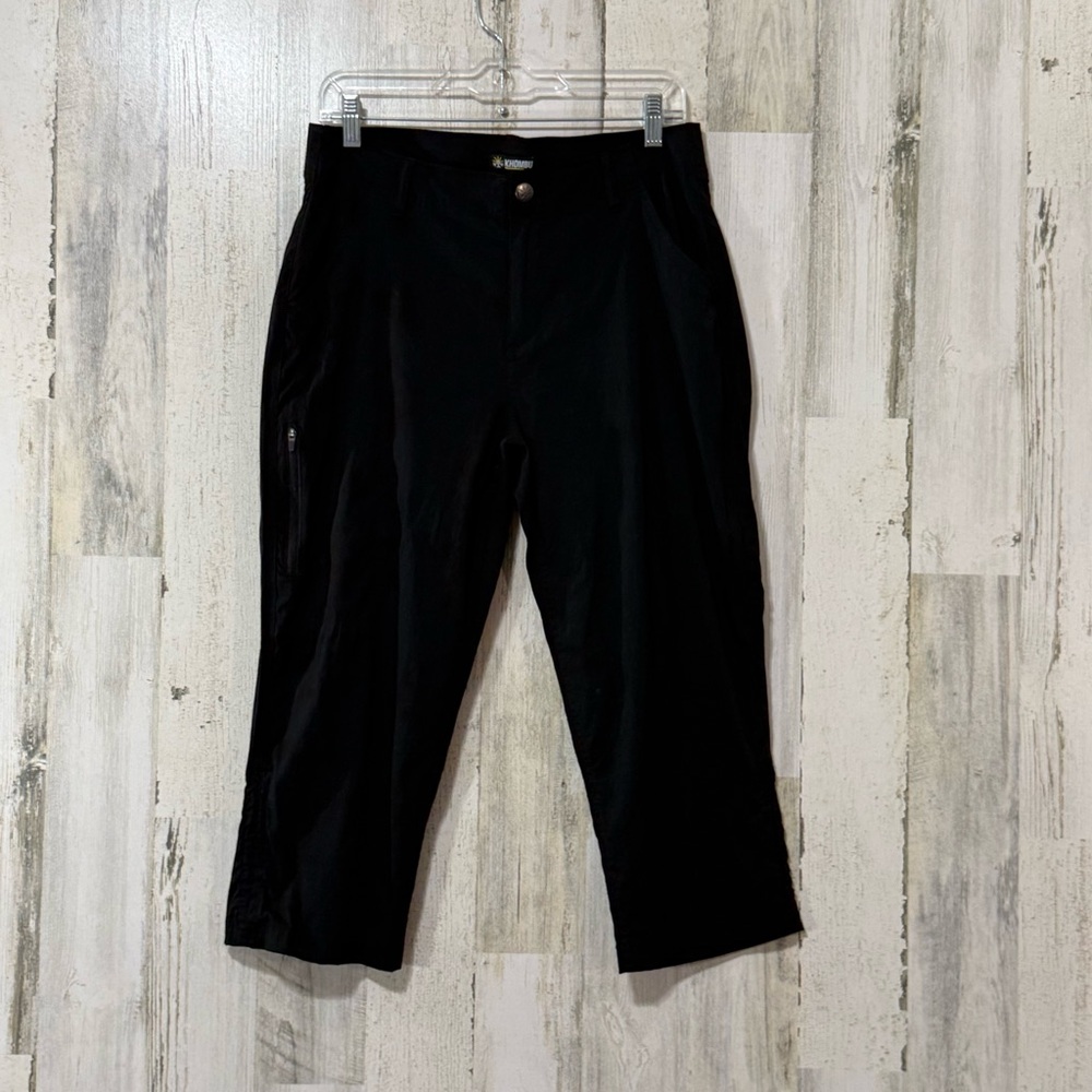 Khombu Women's Black Cargo Shorts